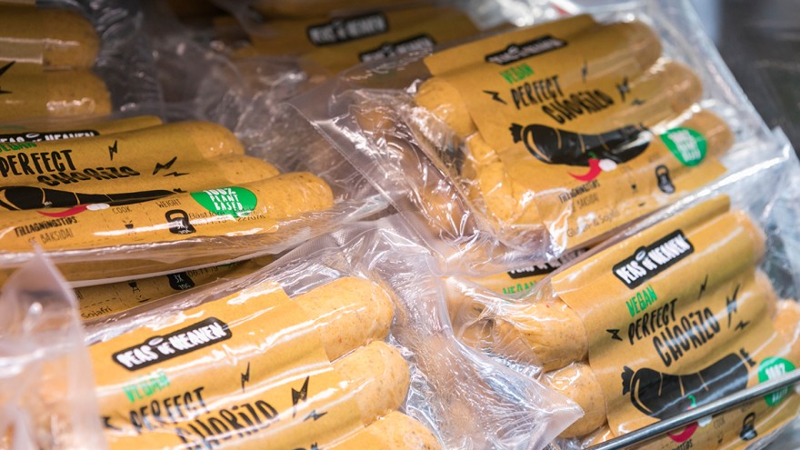 Products made of plant-based proteins